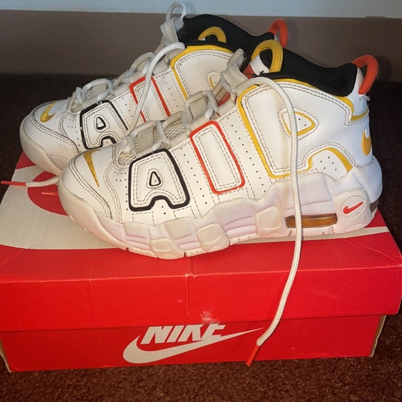 Nike air more uptempo. White and gold - Picture 2 of 5